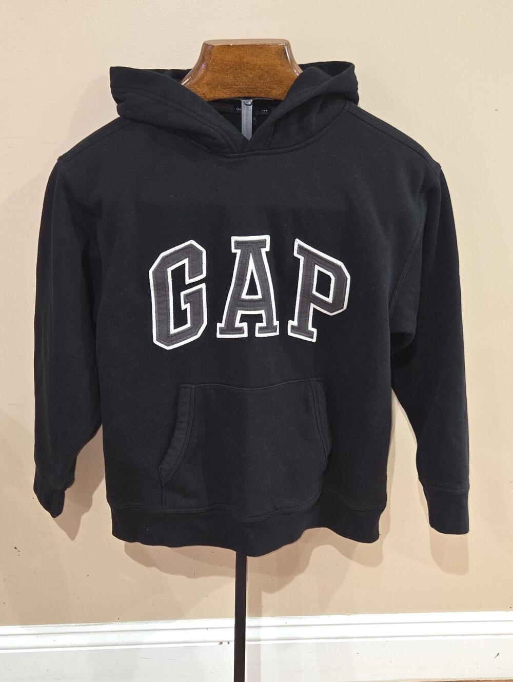 GAP Black Hooded Sweatshirt with Gray/White Mono